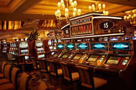 poker game APP Android iOS Myanmar MMK ဒေါင်းလုဒ် Mobile Betting